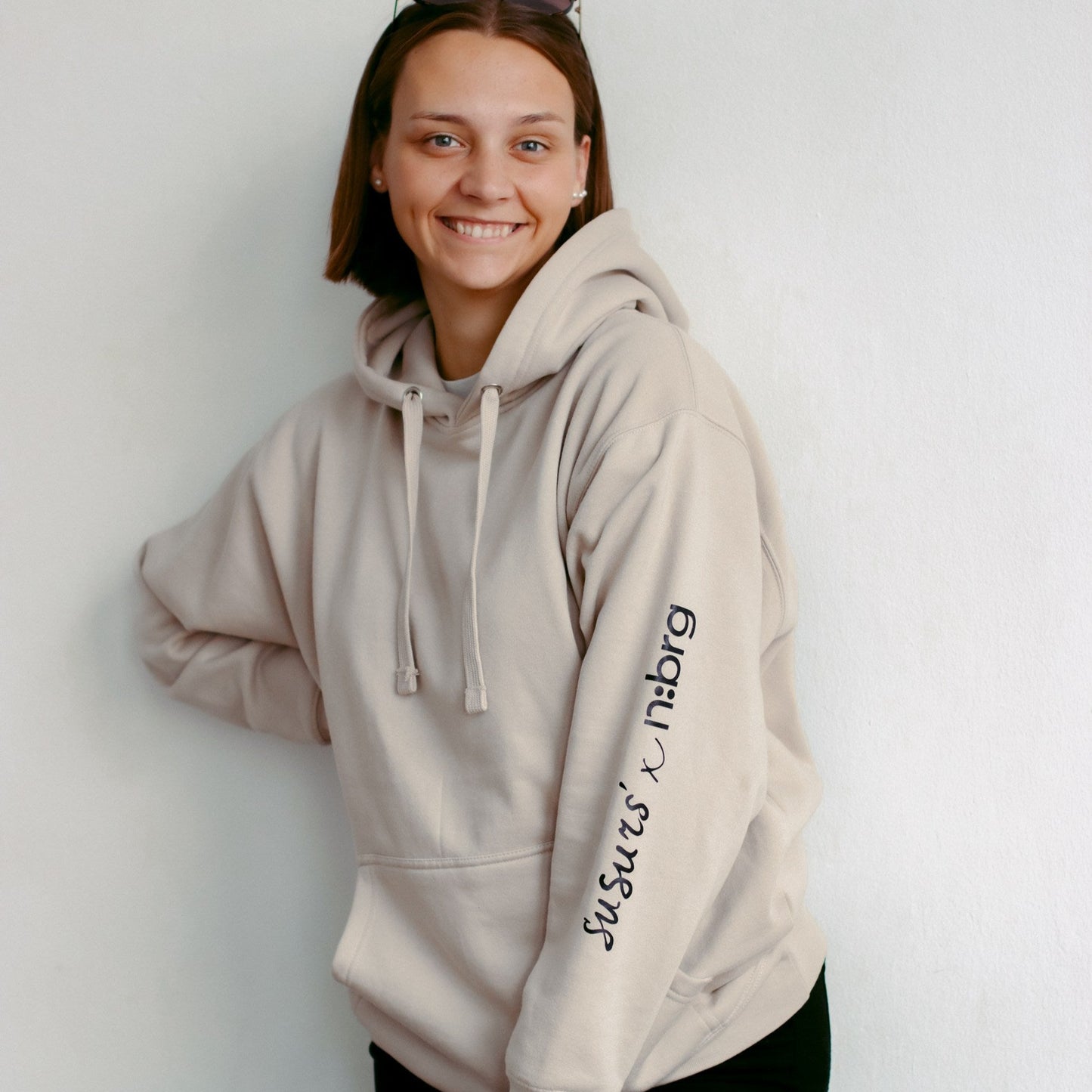 Ērglis | FULL FIT Unisex Premium džemperis ar kapuci